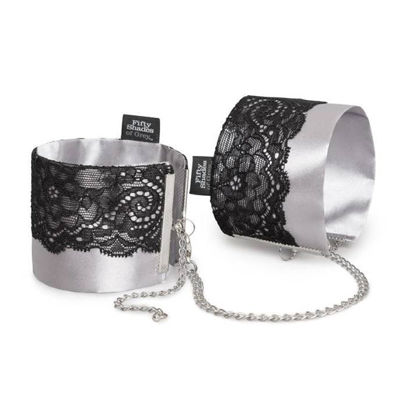 Fifty Shades of Grey – Play Nice Satin & Lace Wrist Cuffs